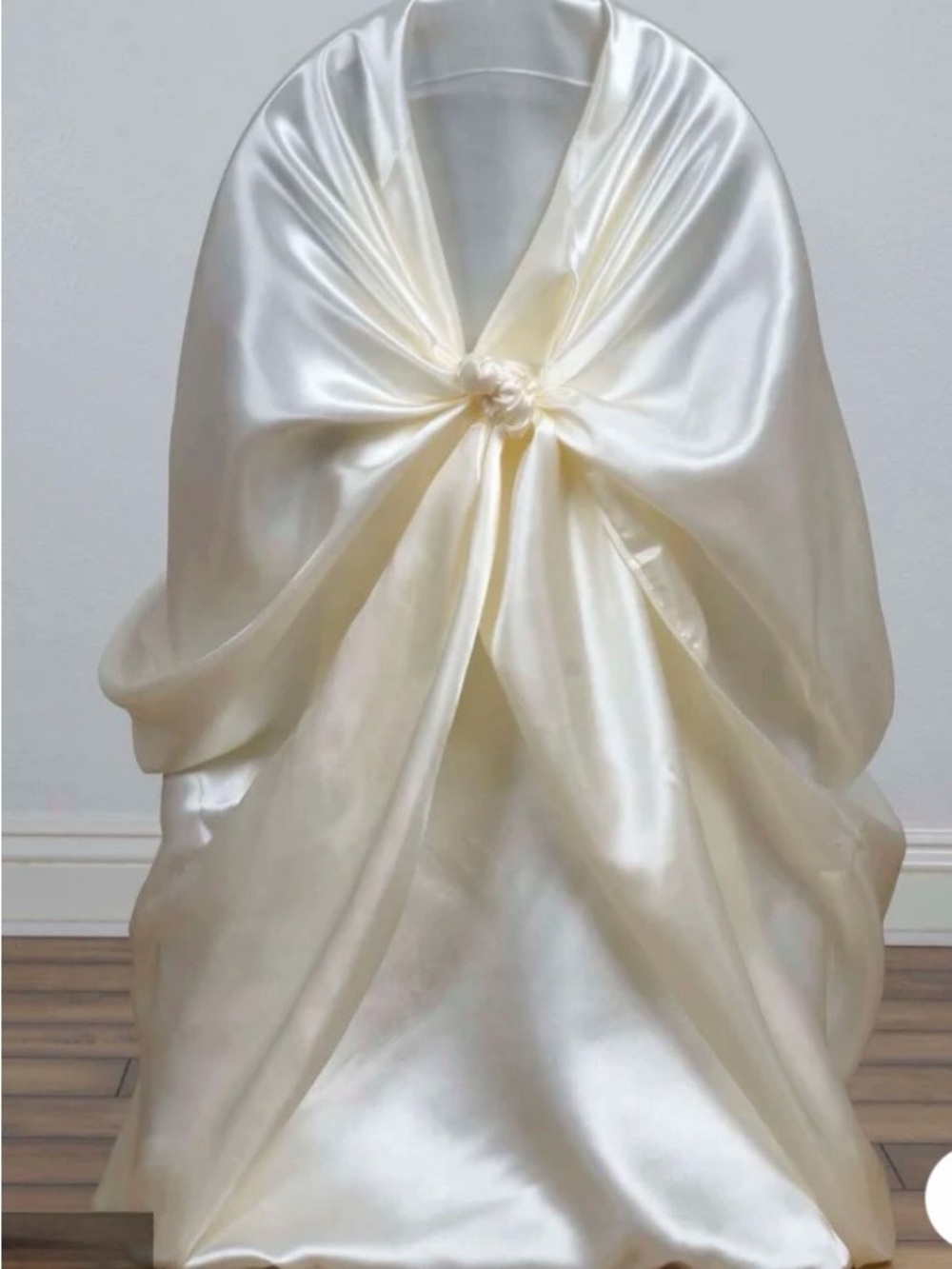 Elegant Satin Chair Cover in Ivory -